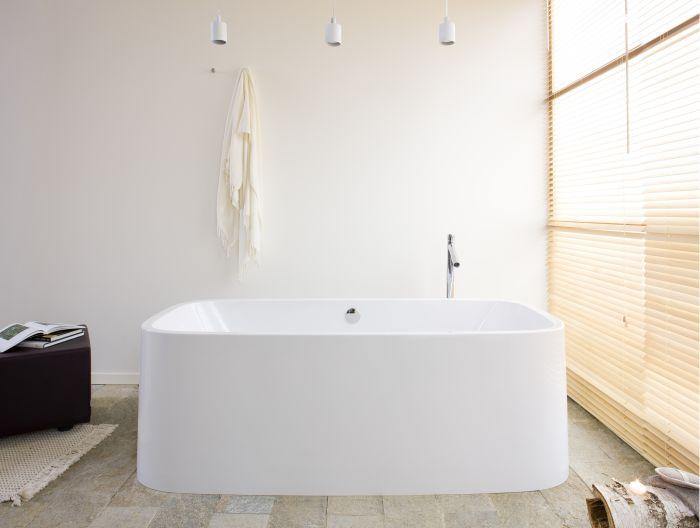 HOESCH UNO SINGLE BATH OVAL FREESTANDING - OkBaths